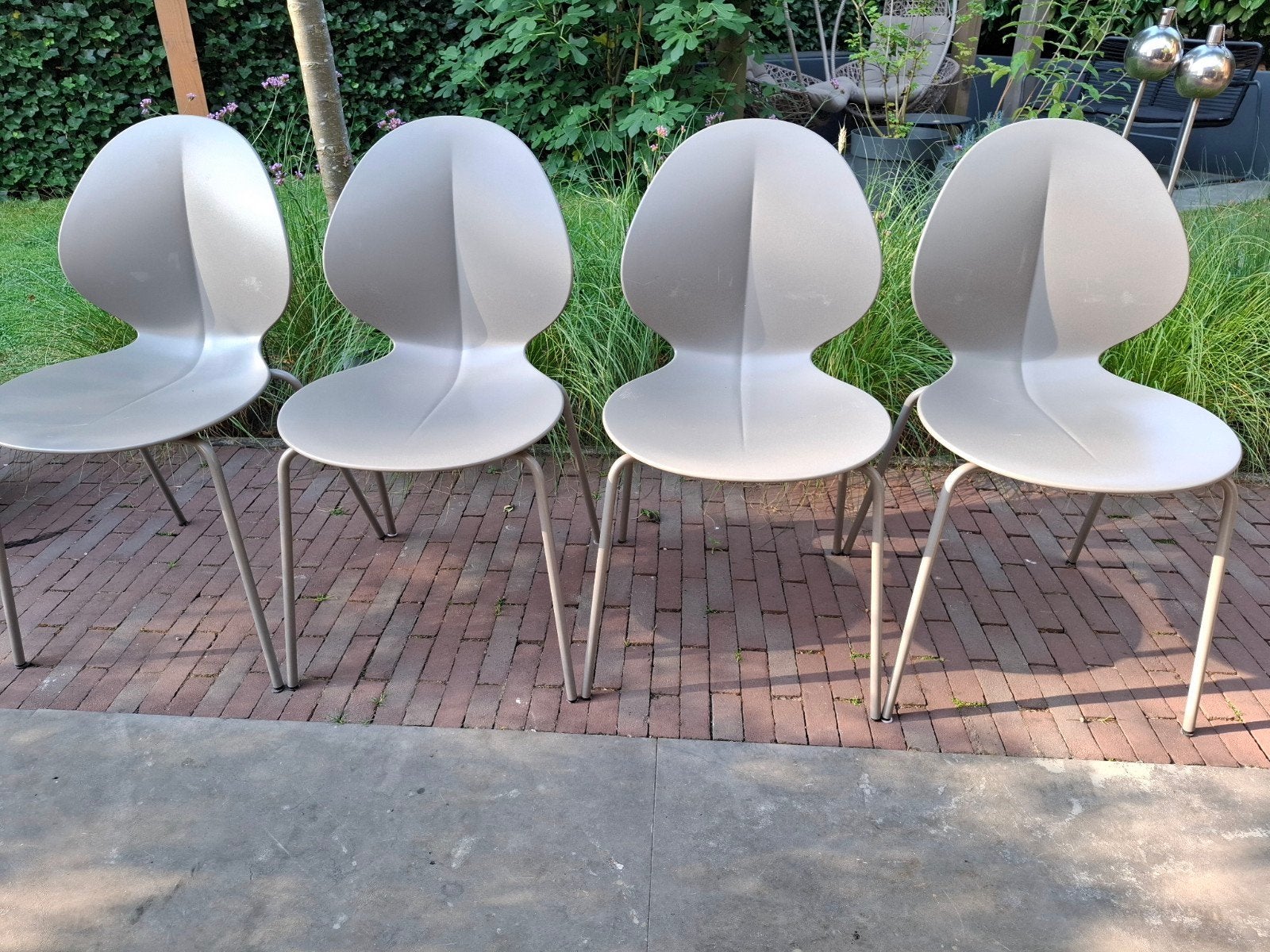 Set van 4 Calligaris stoelen - Grijs, Made in Italy, Gebruikt, Modern, Italiaans design, Ophalen of Verzenden, Vier