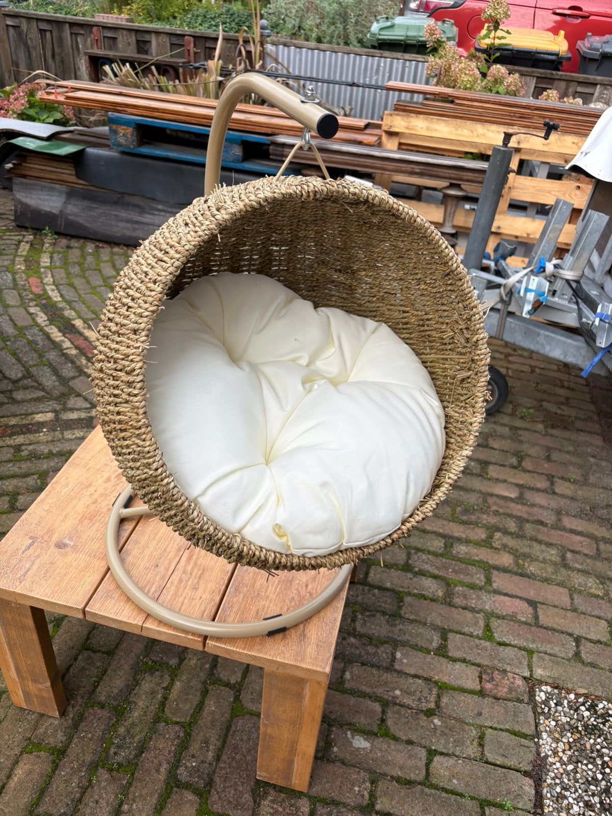 Zwevende katten mand, giede staat, Ophalen, Zo goed als nieuw, Riet