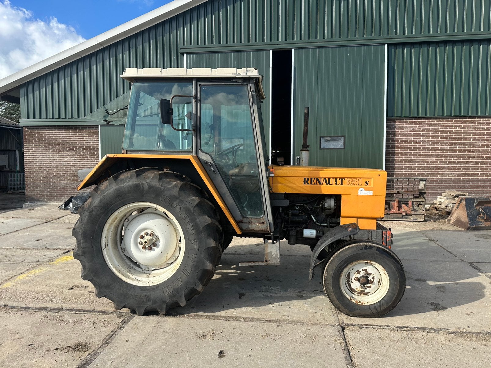 Renault 551s trekker mwmD226 tractor, Zakelijke goederen, Ophalen, Gebruikt, Tot 80 Pk, Renault