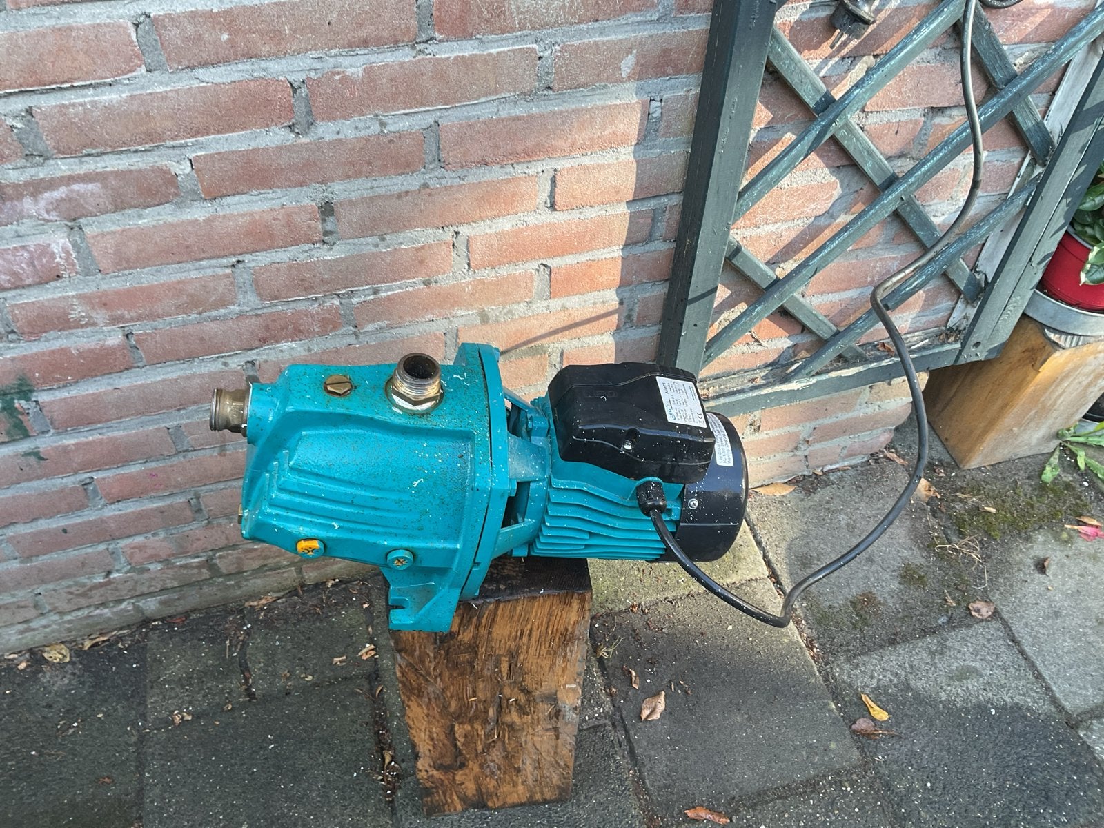 Water zuigpomp zo goed als nieuw, Tuin en Terras, Waterpompen, Ophalen, Zo goed als nieuw, Elektrisch, Overige typen