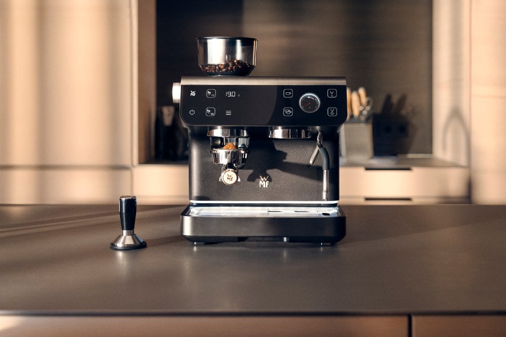 WMF Espresso Pro - Geïntegreerde Koffiemolen - enkel getest, Espresso apparaat, Zo goed als nieuw, 2 tot 4 kopjes, Afneembaar waterreservoir