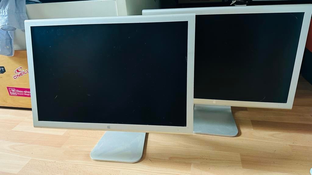 Apple Cinema monitor model A1081, Ophalen, Gebruikt, Overige typen, Onbekend