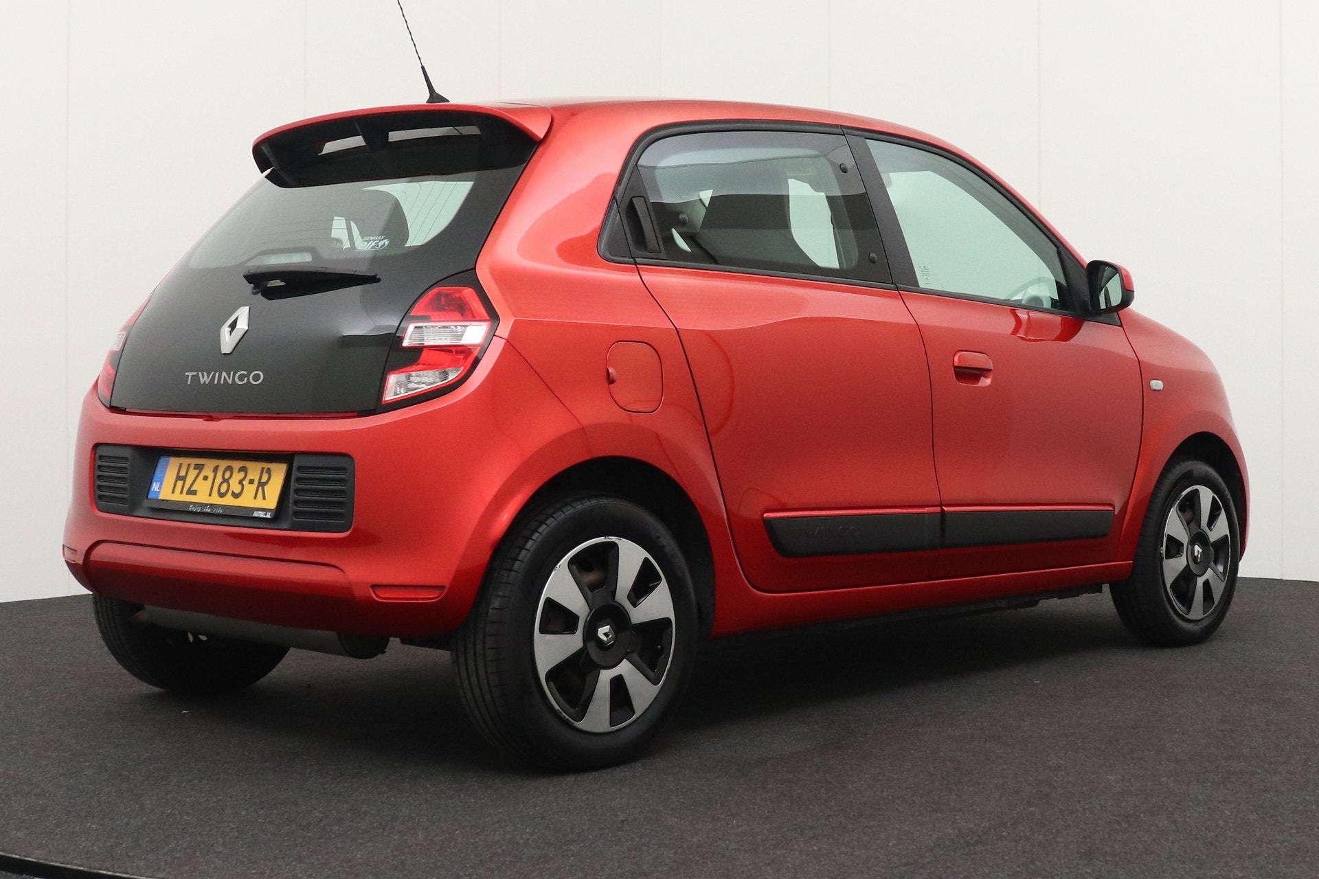 Renault Twingo 1.0 71 PK SCe Collection Cruise Control LED B, 840 kg, 4 stoelen, Origineel Nederlands, Handgeschakeld