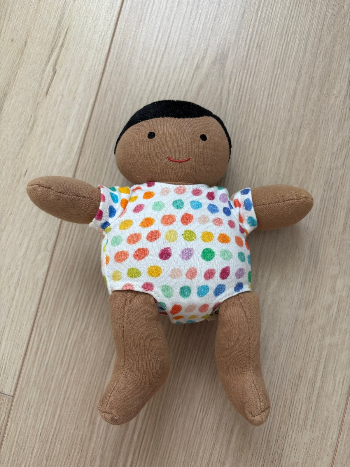 Lovevery Babypop met stippen romper, Kinderen en Baby's, Ophalen of Verzenden, Nieuw, Babypop