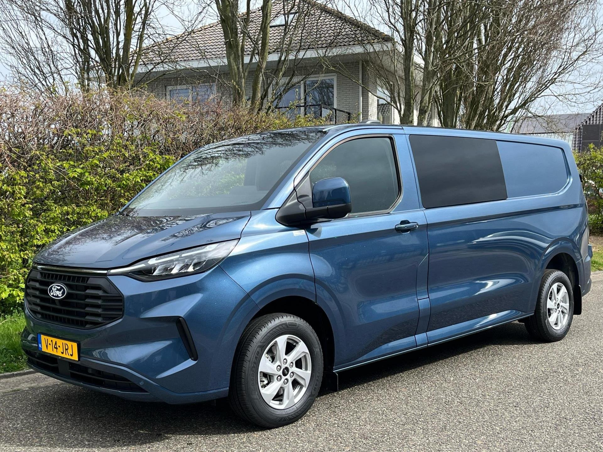 Ford Transit Custom L2H1 136 PK Limited Dubbele cabine, Auto's, Bestelauto's, Bedrijf, Te koop, ABS, Achteruitrijcamera, Airbags