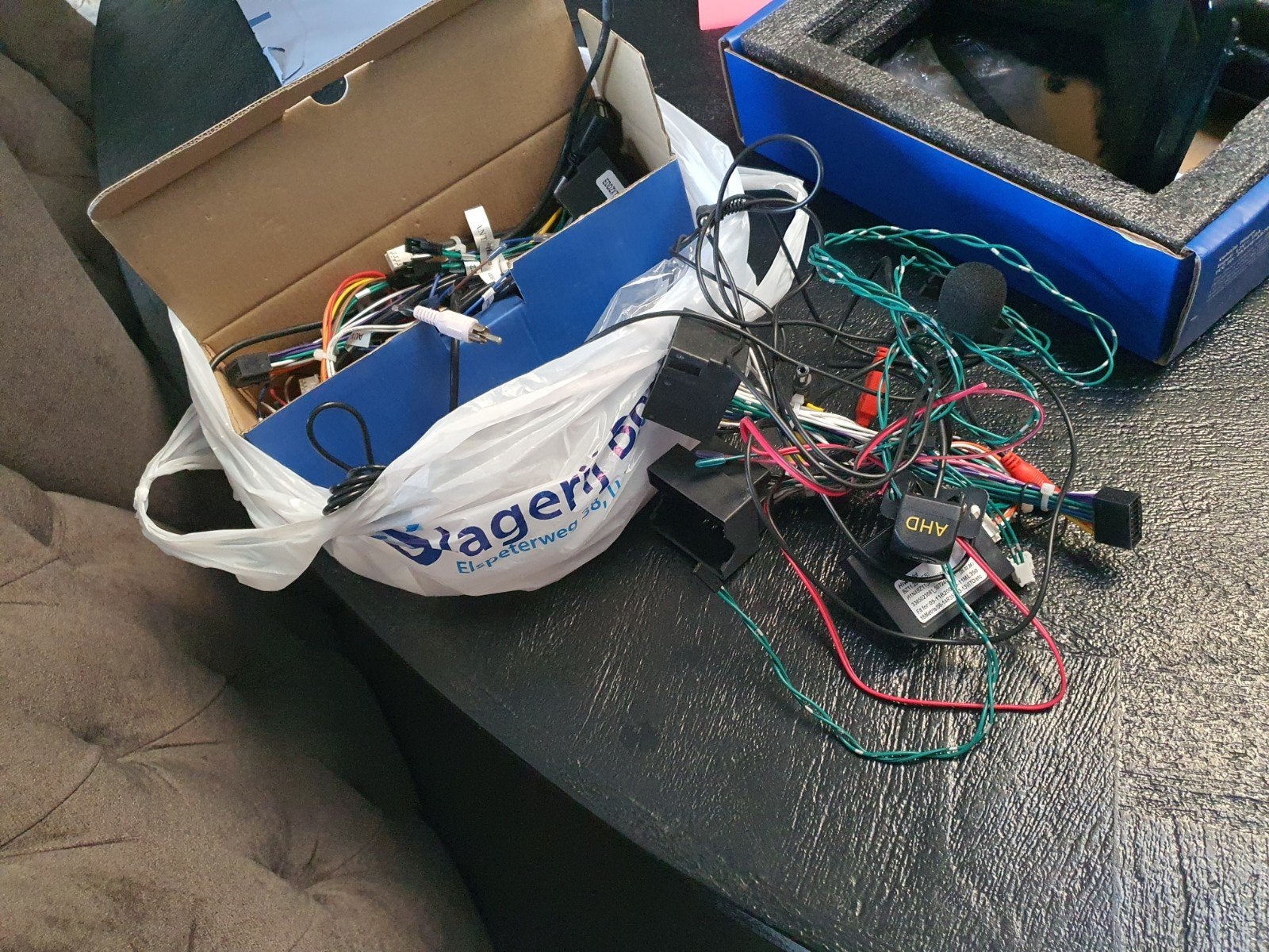 Tekoop een nieuwe autoradio, Ophalen of Verzenden, Nieuw