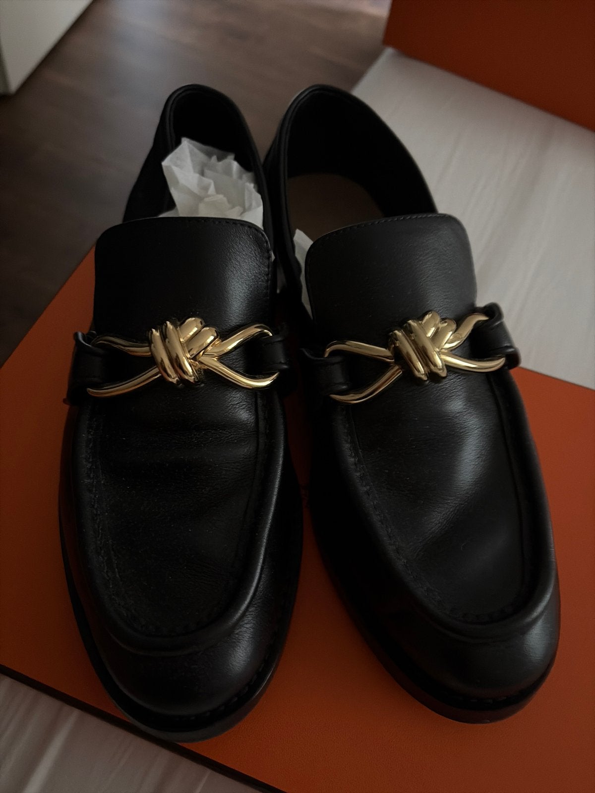Bottega Veneta Loafers Maat 38 - Zo goed als nieuw, Ophalen of Verzenden, Zo goed als nieuw, Zwart, Instappers