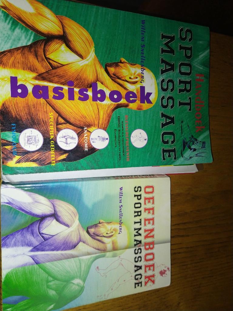 Sportmassage Cursus diverse boeken CD Snellenberg e.a., Diverse auteurs, MBO, Alpha, Ophalen