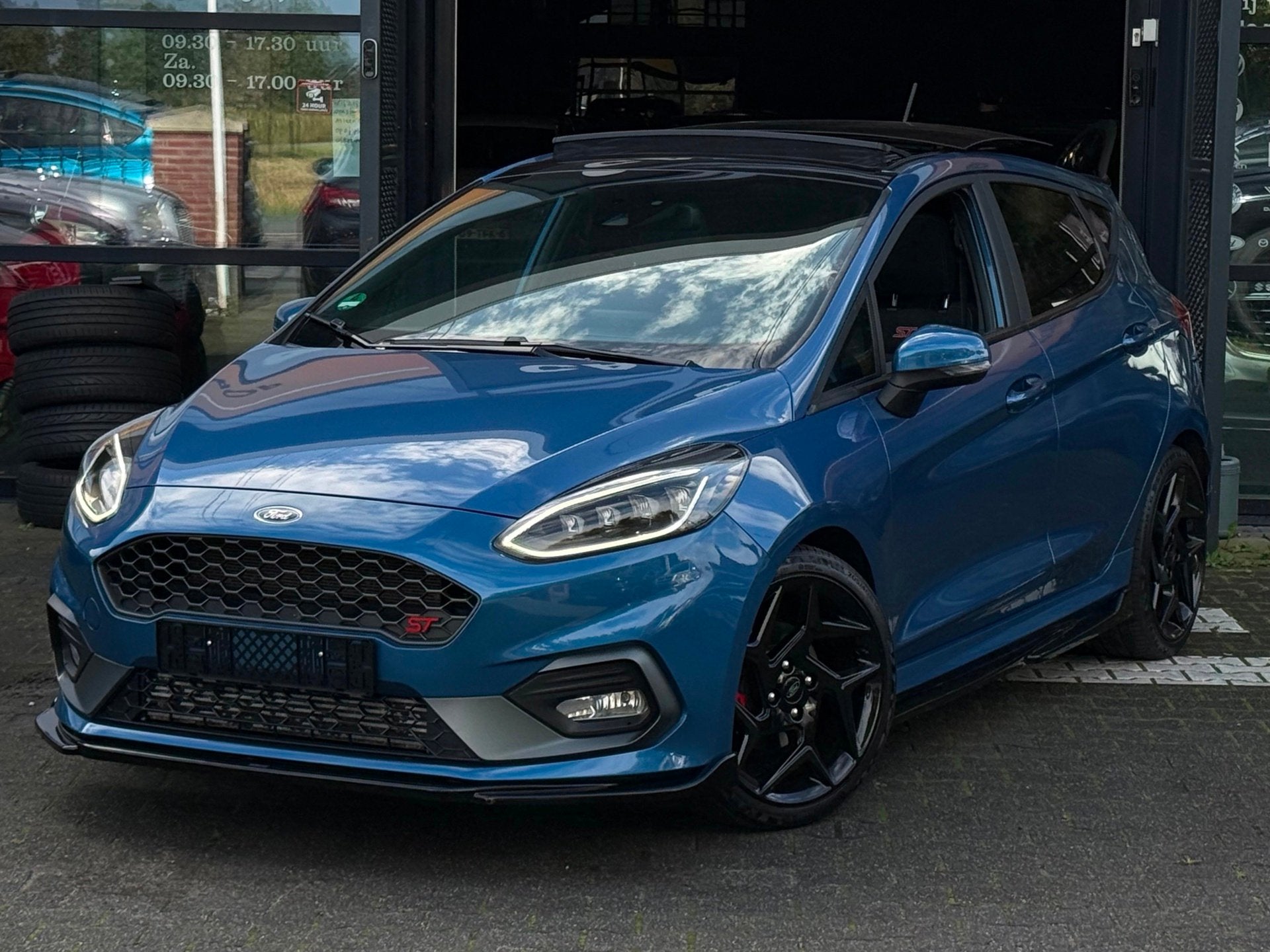 Ford Fiesta Ford Fiesta 1.5 200PK ST-3 PERF PANO/MAXTON/STLV, Voorwielaandrijving, Stof, Zwart, 1188 kg