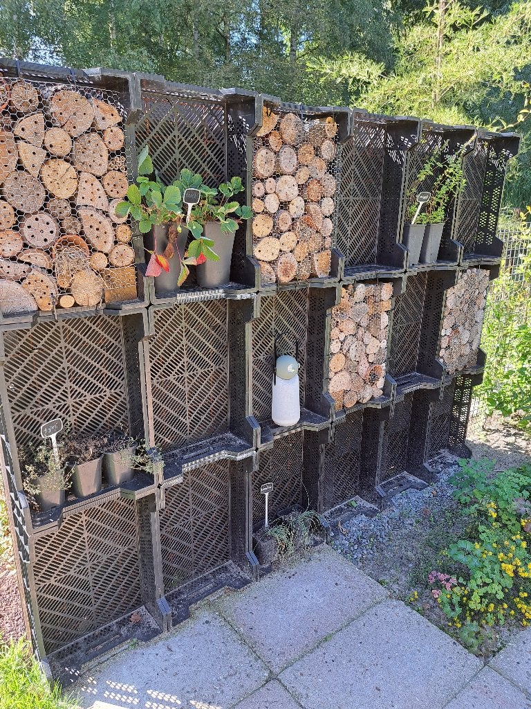 Veenmanskisten  een creatieve afscheiding of insectenhotel, Ophalen, Kunststof, Gebruikt, Minder dan 3 meter