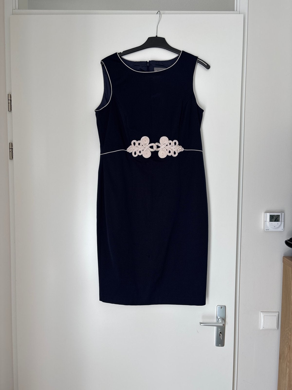 Phase Eight Donkerblauwe Jurk met Roze Detail Maat 44, Kleding | Dames, Blauw, Maat 42/44 (L), Ophalen of Verzenden, Zo goed als nieuw