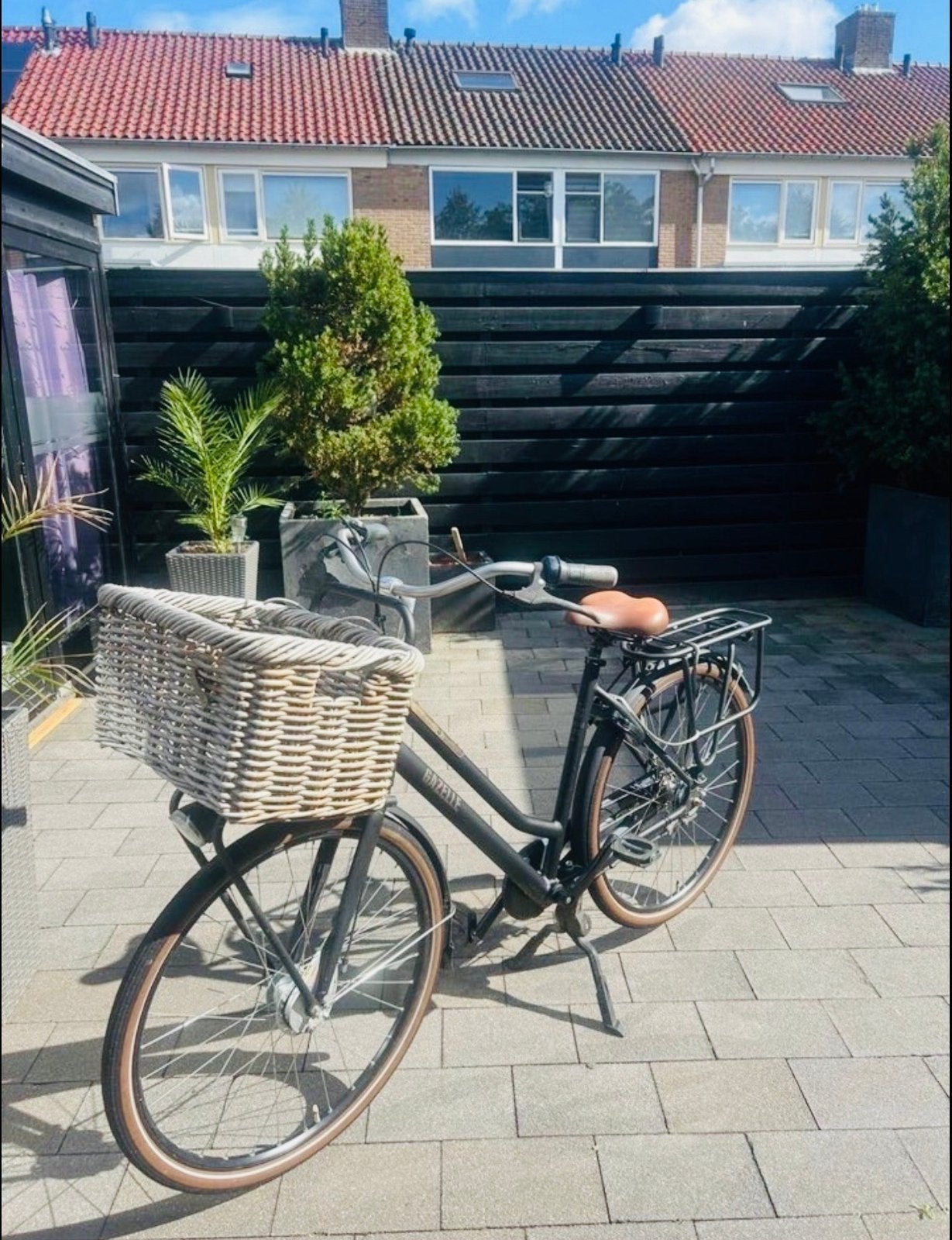 Gazelle Damesfiets met Mand - Zo goed als nieuw