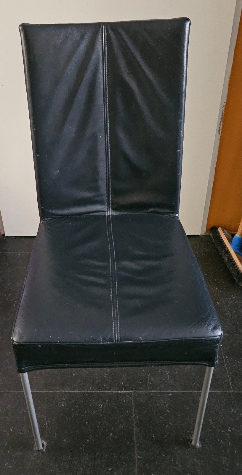 Gratis 5 eetkamerstoelen, leer donkergrijs, Ophalen, Gebruikt, Leer