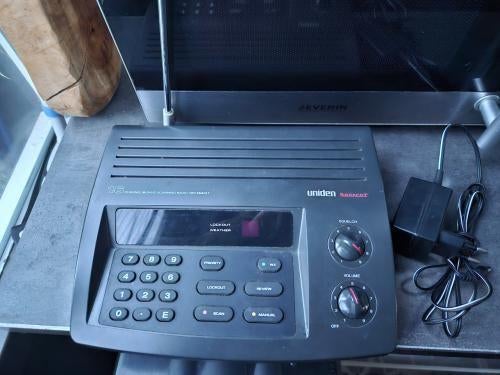 Mooie en werkende Uniden Bearcat UBC-144 XTL kerkscanner, Ophalen of Verzenden, Gebruikt, 30 tot 200 kanalen, Draagbaar