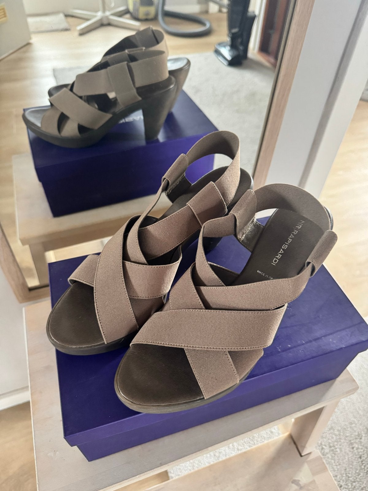 Rapisardi taupe sandalen maat 39, hak 7cm, plateau 2cm, Ophalen, Gedragen, Overige kleuren, Sandalen of Muiltjes