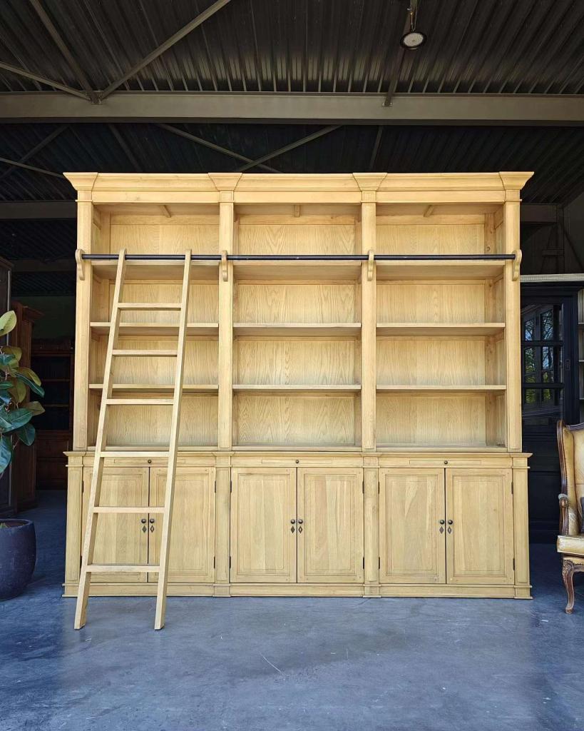 XXL eiken Boekenkast | Bibliotheekkast met ladder | #8814, Niet ingevuld, Met deur(en), 200 cm of meer, Niet ingevuld