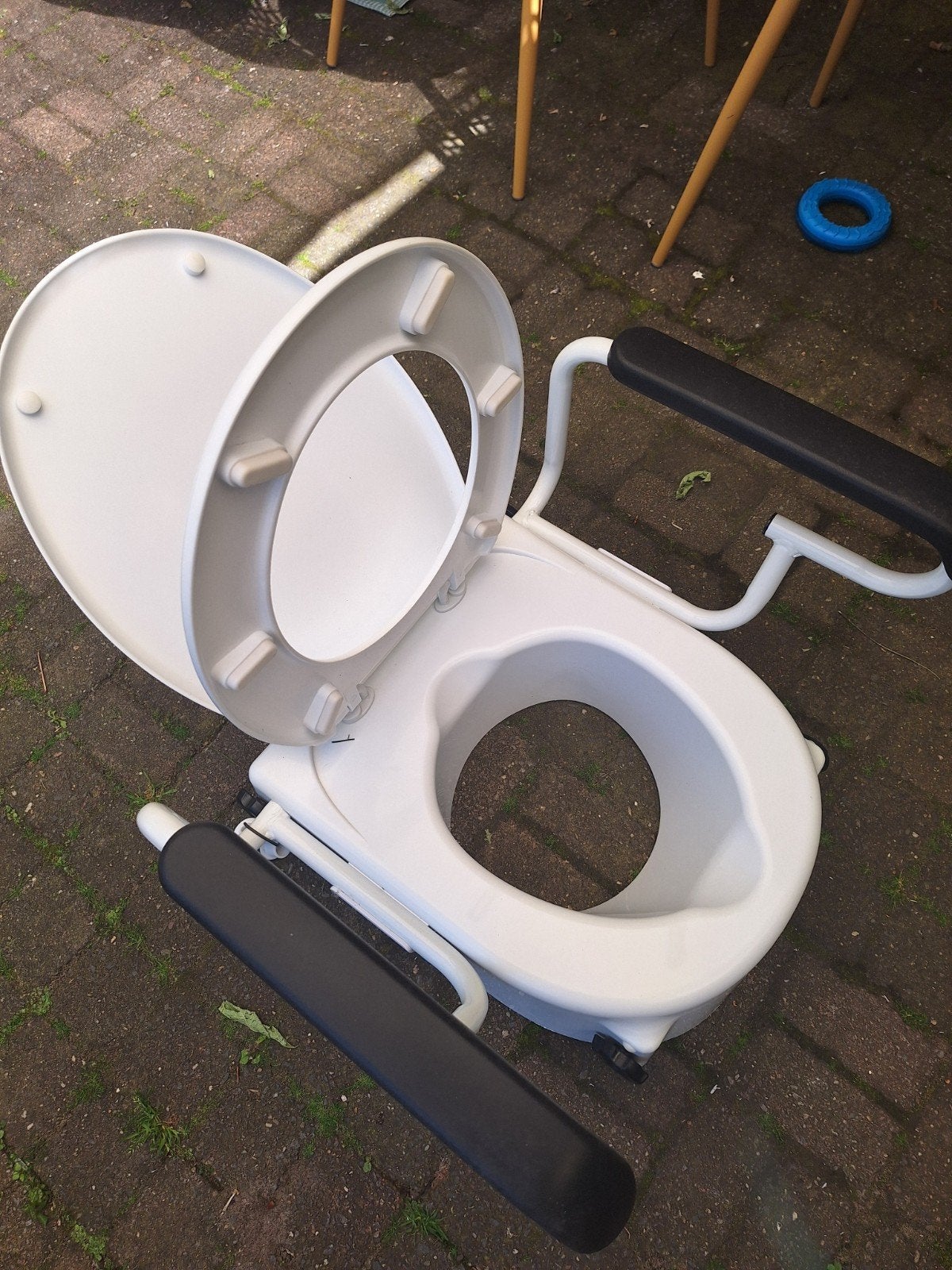 Toilet verhoger met armleuning, Ophalen, Overige typen, 50 tot 100 cm, Zo goed als nieuw