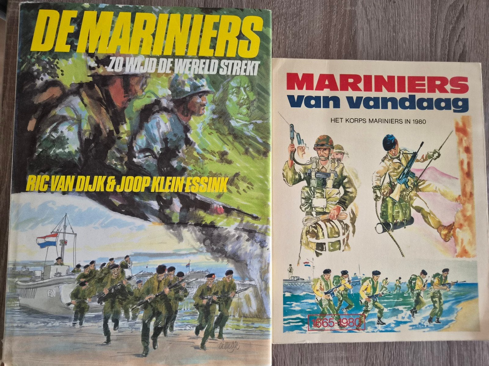 2 boeken over het Korps Mariniers, Gelezen, Marine, Ophalen of Verzenden, 1945 tot heden