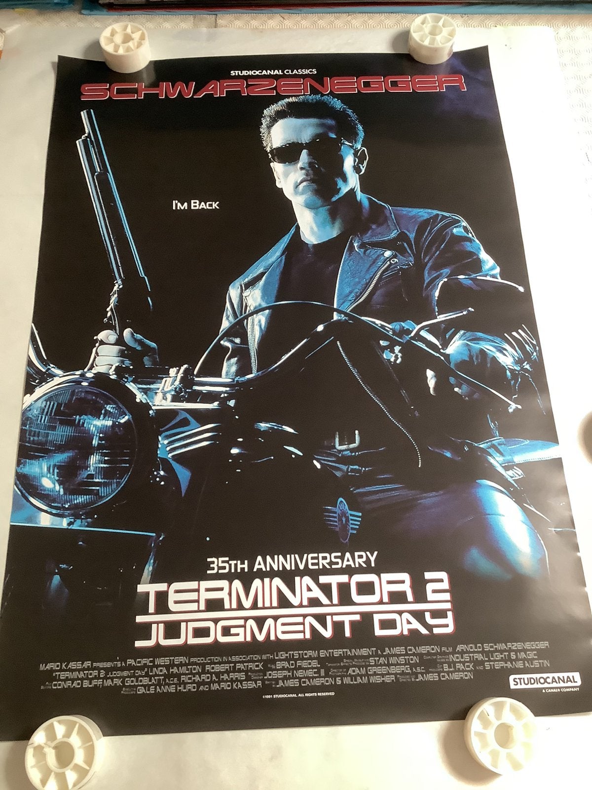 TERMINATOR 2   35 YEARS  FILMPOSTER   70-100 cm, Verzamelen, Posters, Ophalen of Verzenden, Zo goed als nieuw, A1 t/m A3, Film en Tv
