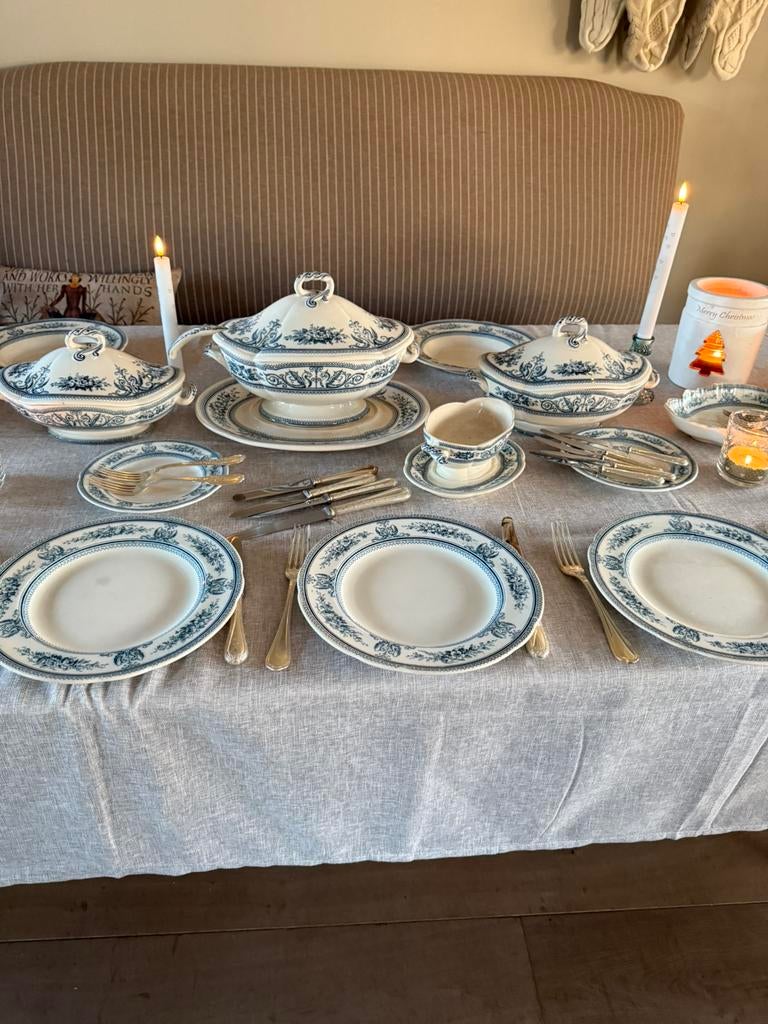 Wedgwood columbia Petrol RN198753 servies 1880 izgst, Ophalen