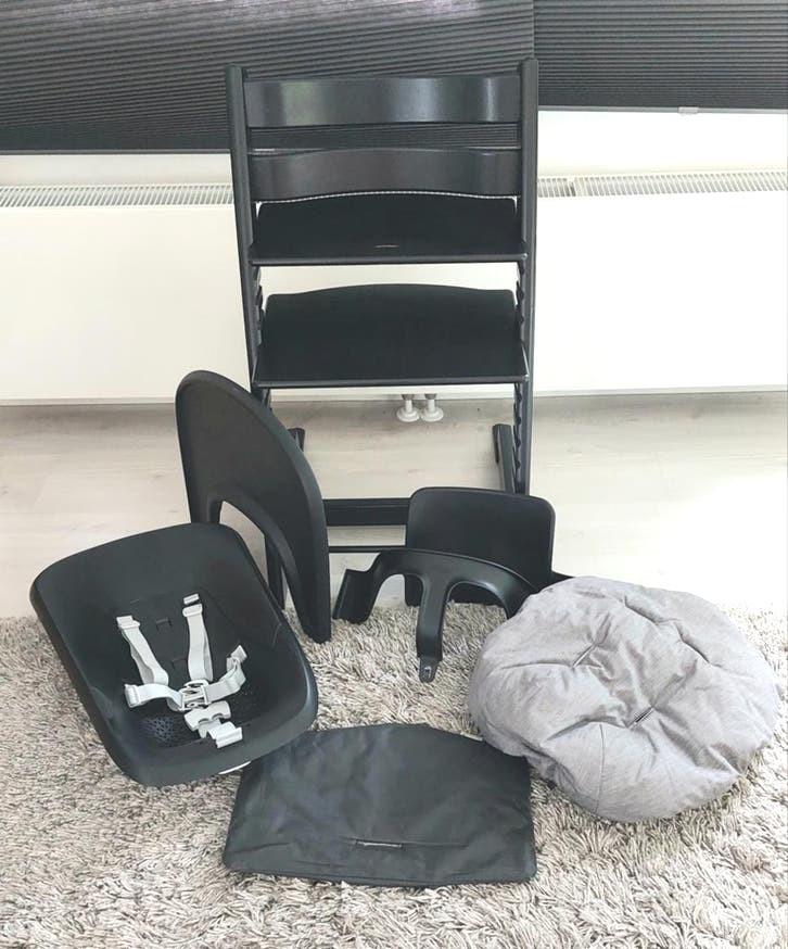 Zeer compleet! Tripp Trapp, newborn, babyset, tray, kussen., Kinderen en Baby's, Kinderstoelen, Gebruikt, Meegroeistoel, Aanschuifbaar