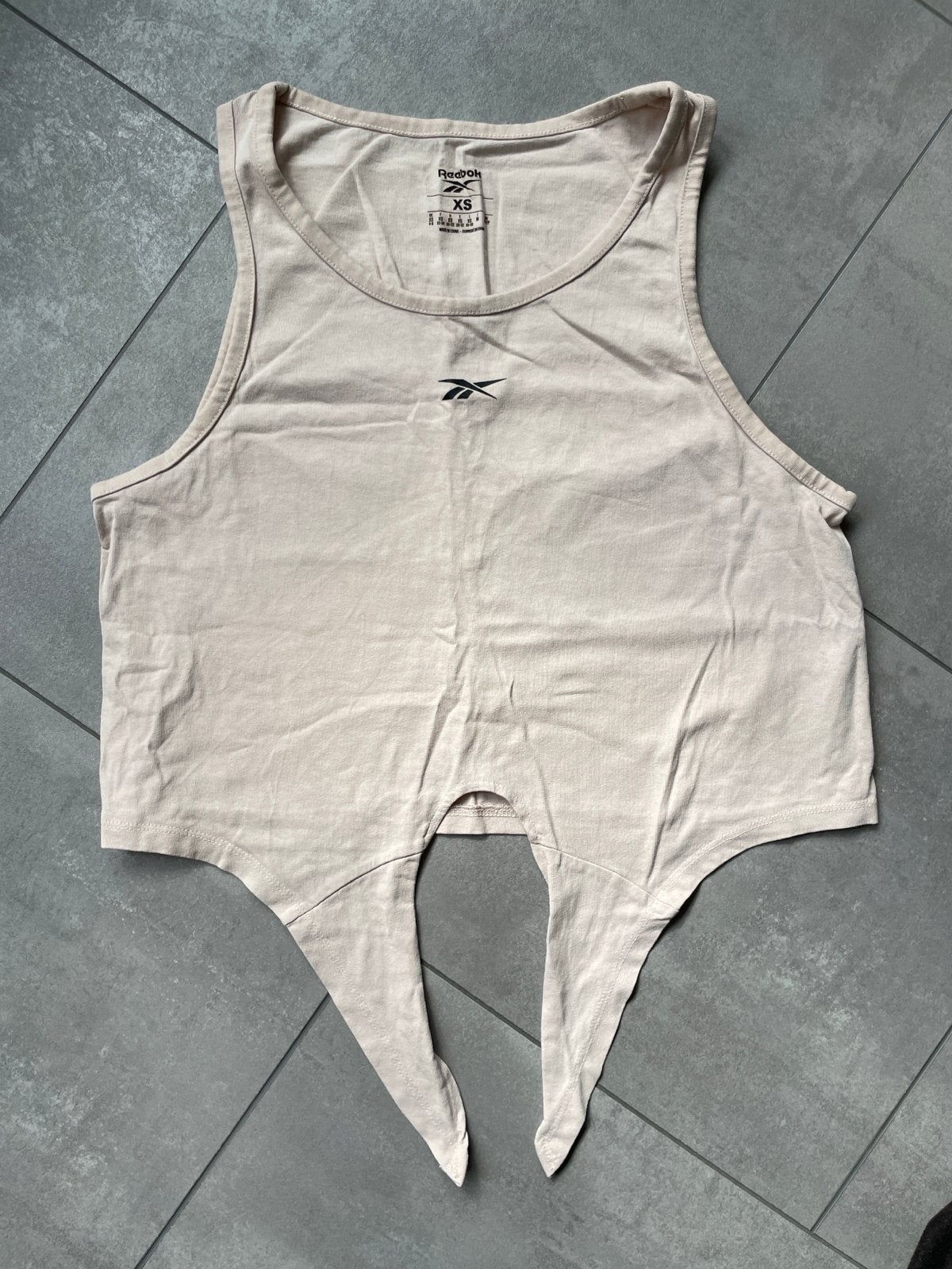 Reebok Sporttop XS - lichtroze, Beige, Ophalen of Verzenden, Maat 34 (XS) of kleiner, Fitness of Aerobics