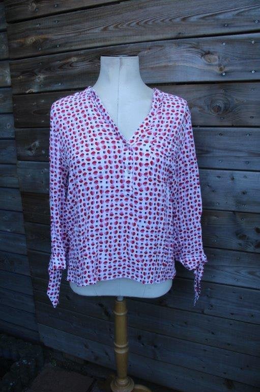 Blouse rood/ roze Emily van den Bergh mt 42 Vaste prijs, Maat 42/44 (L), Emily van den Bergh, Ophalen of Verzenden, Zo goed als nieuw