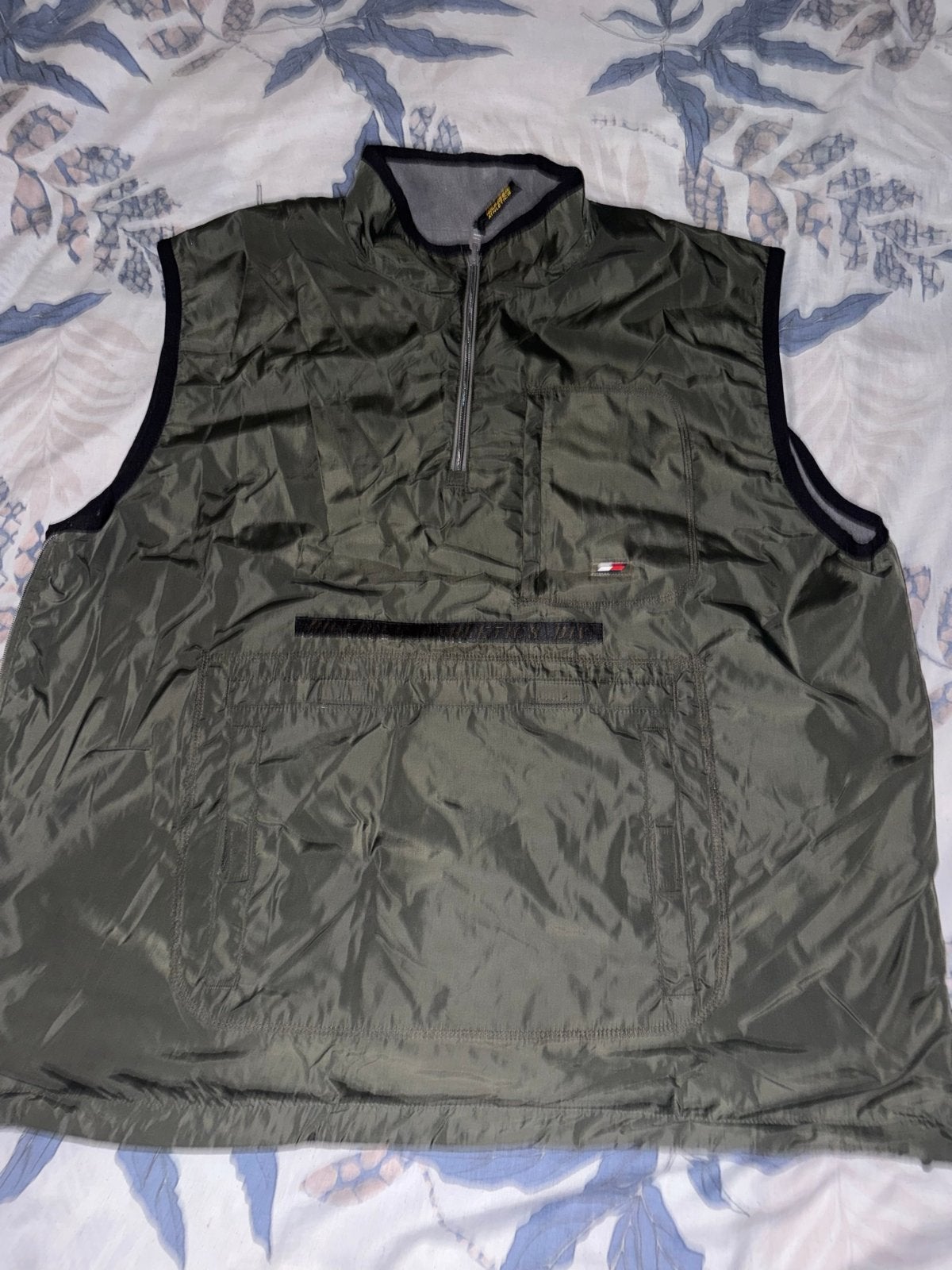 Tommy Hilfiger Omkeerbaar Bodywarmer - Groen/Grijs, Ophalen of Verzenden, Gedragen, Overige maten, Groen