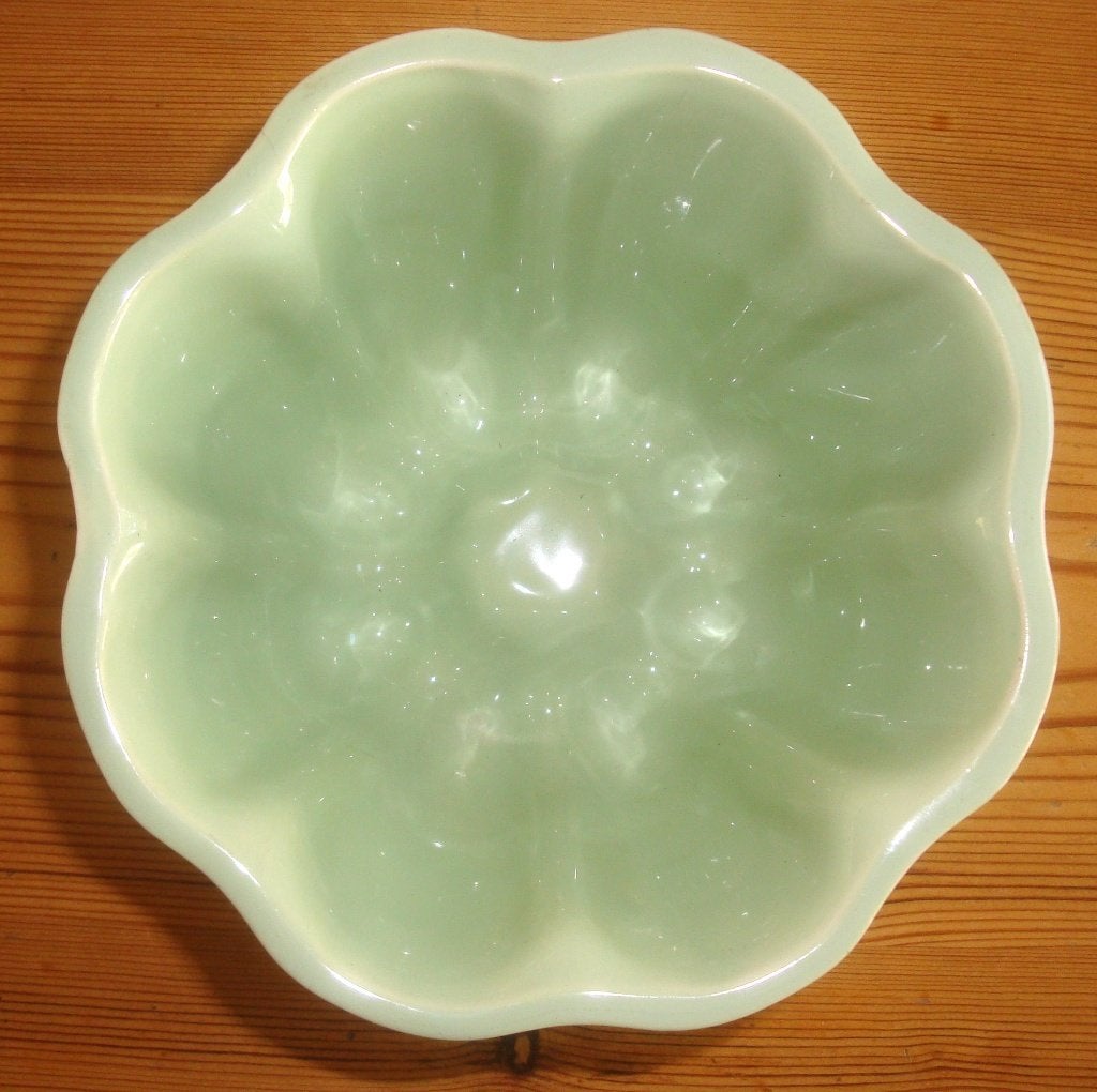Kleine mintgroene puddingvorm, goede staat, hoogte 9 cm, Antiek en Kunst, Ophalen of Verzenden