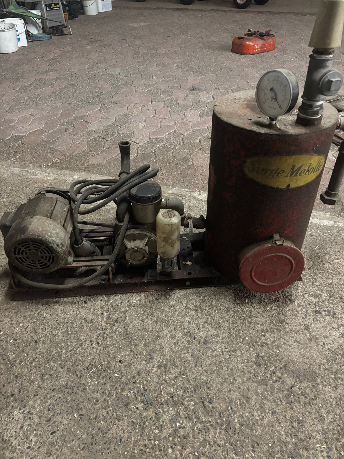 Melkmachine pomp - Surge Melotte, Ophalen