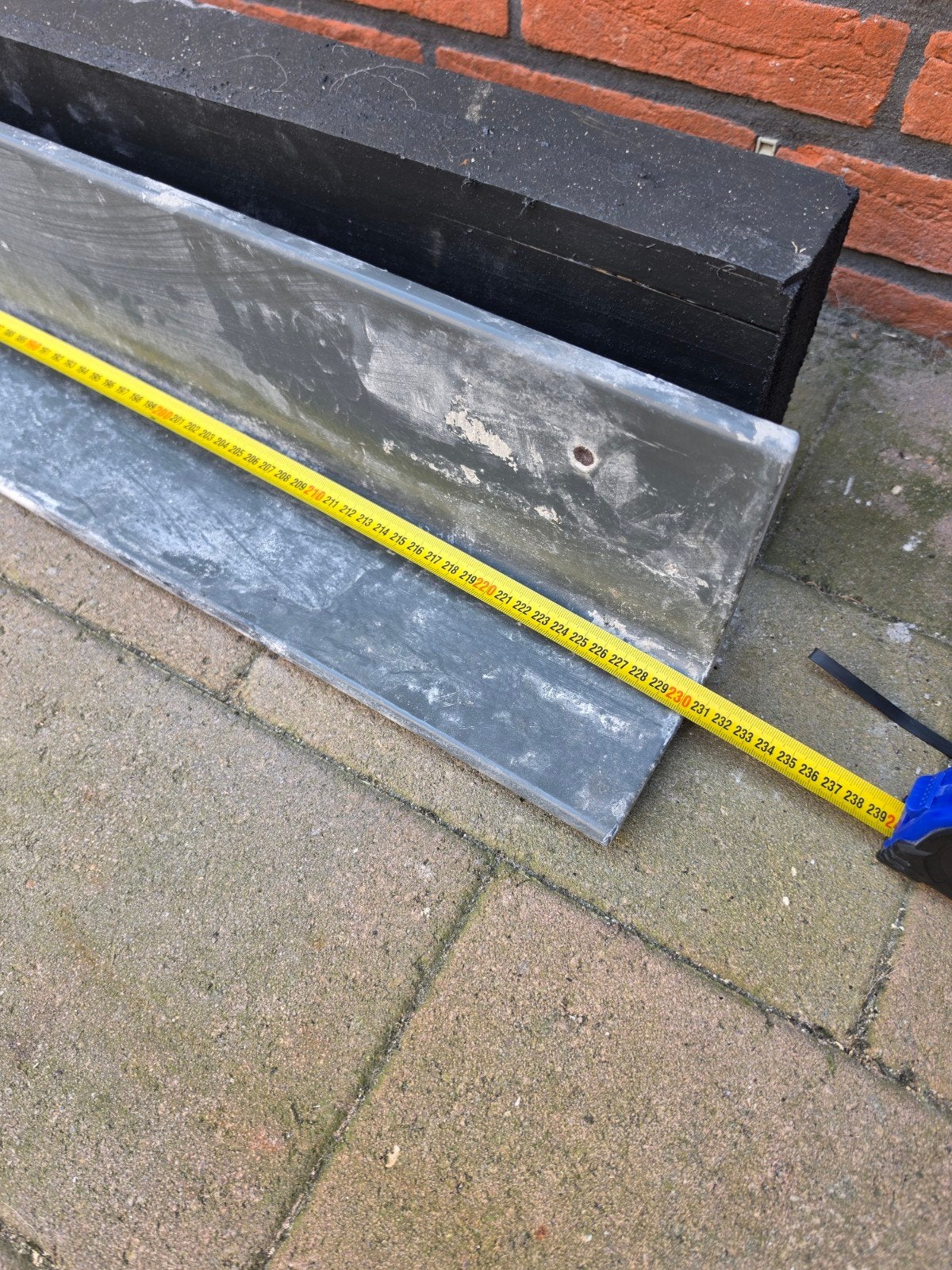 Stalen gepoedercoate latei hoeklijn 230cm lang, Ophalen, Gebruikt