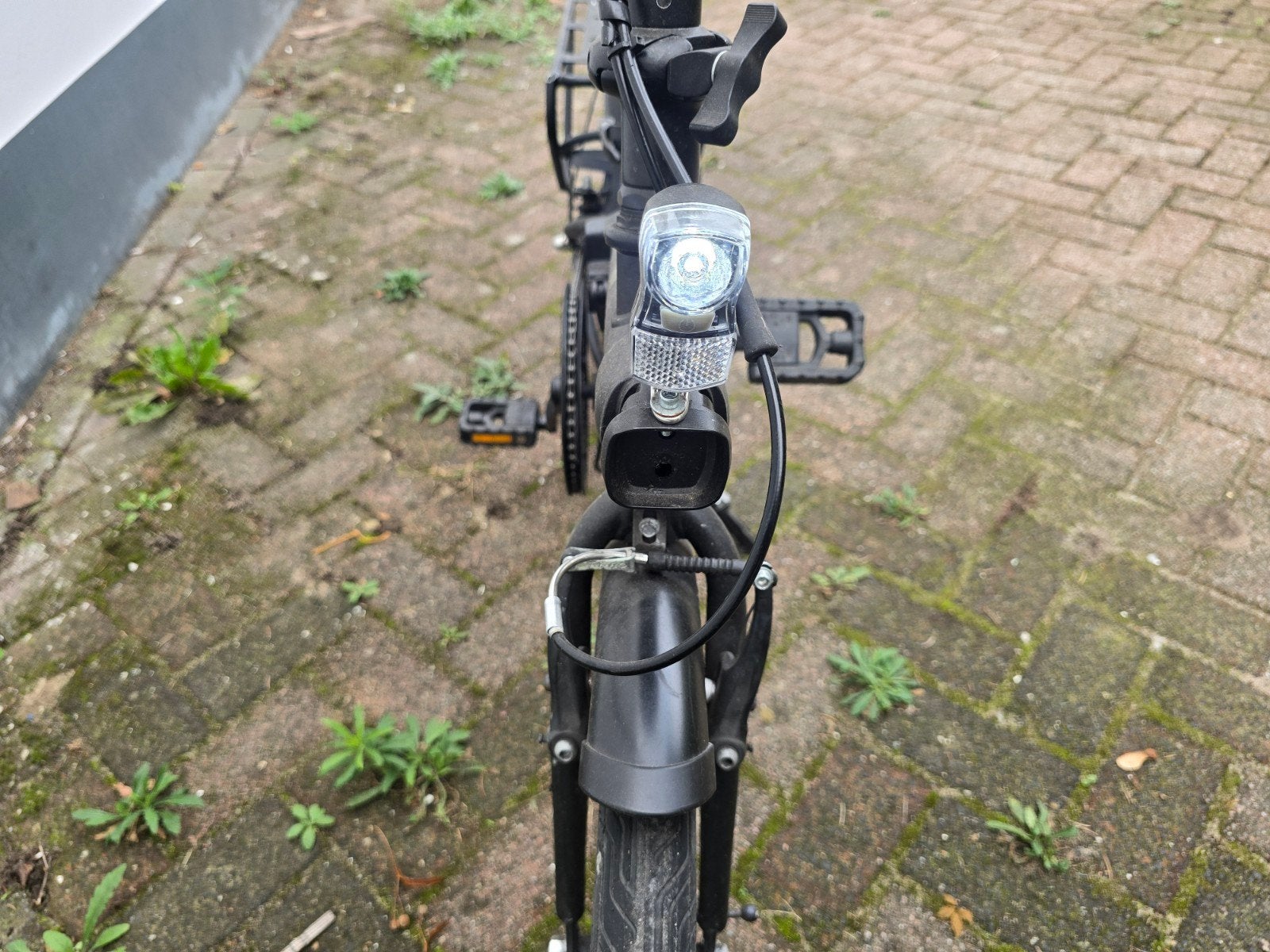 Foto 7 van Btwin vouwfiets met werkende verlichting en handremmen