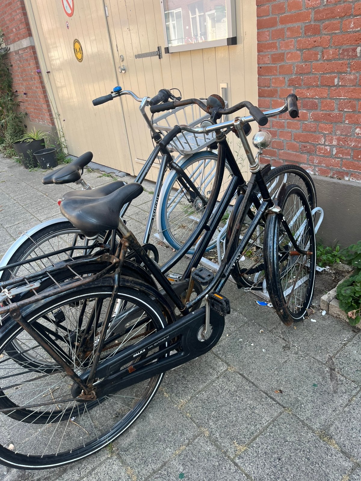 Oma fiets spoed moet weg prima staat alleen band plakken, Ophalen, Gebruikt