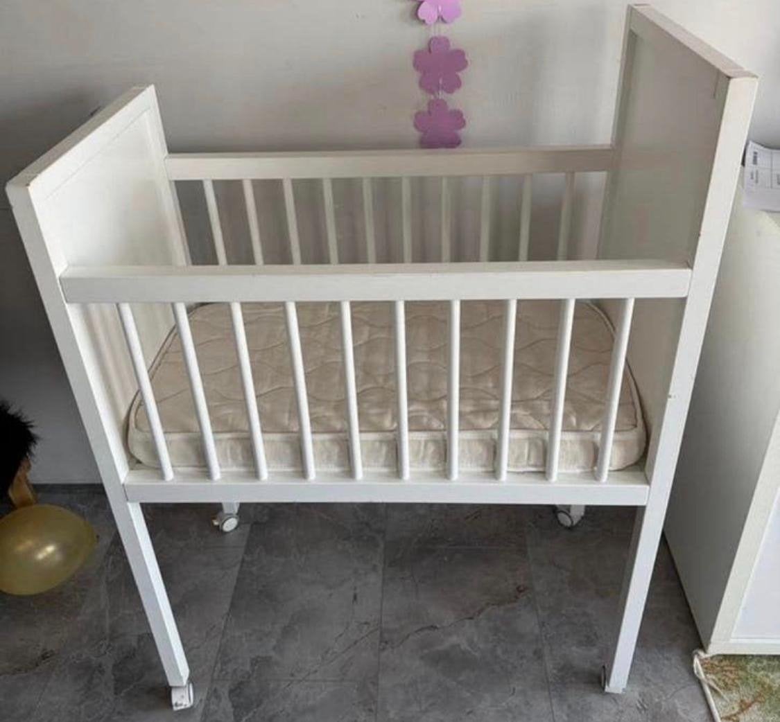 Wit ledikant met matras, Kinderen en Baby's, Ophalen, Gebruikt, Ledikant