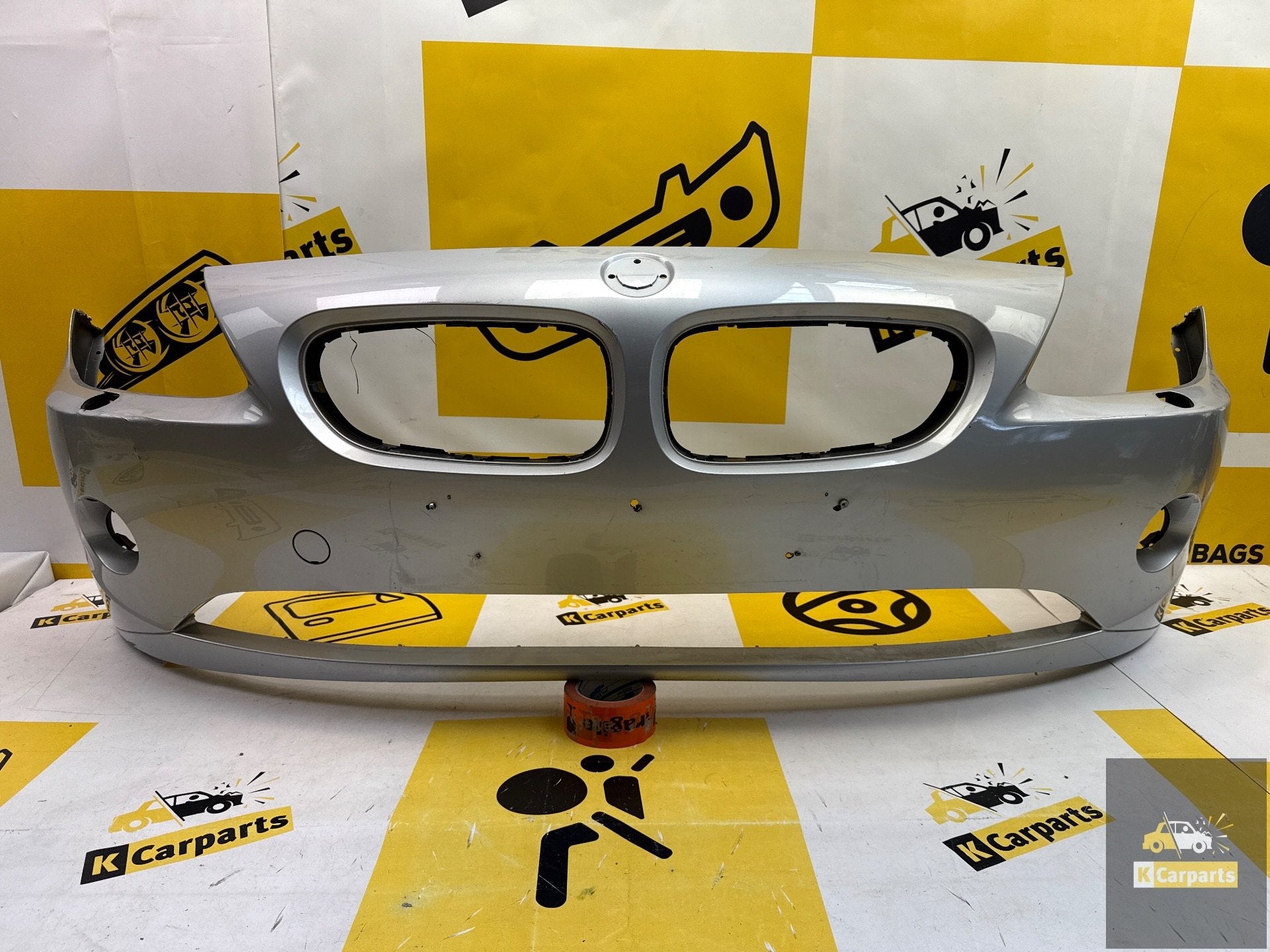 Voorbumper BMW Z4 E85 BUMPER 5111-710503410, Petuelring 130
80788  Munich, DE, Gebruikt, Voor, Info@bmw.de