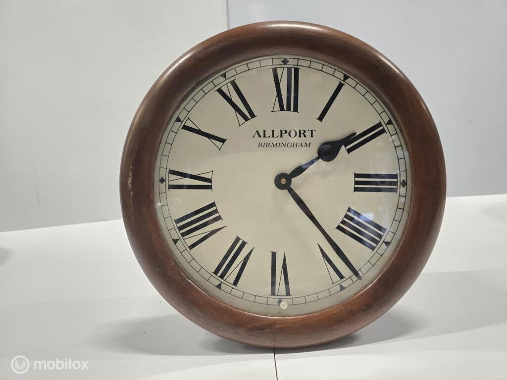 Allport Wandklok, Gebruikt