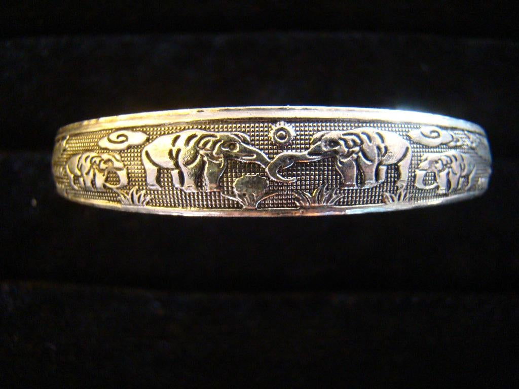Armband Tibet zilver Olifant 1 Cm breed ongedragen -NIEUW-, Sieraden, Tassen en Uiterlijk, Armbanden, Ophalen of Verzenden, Nieuw