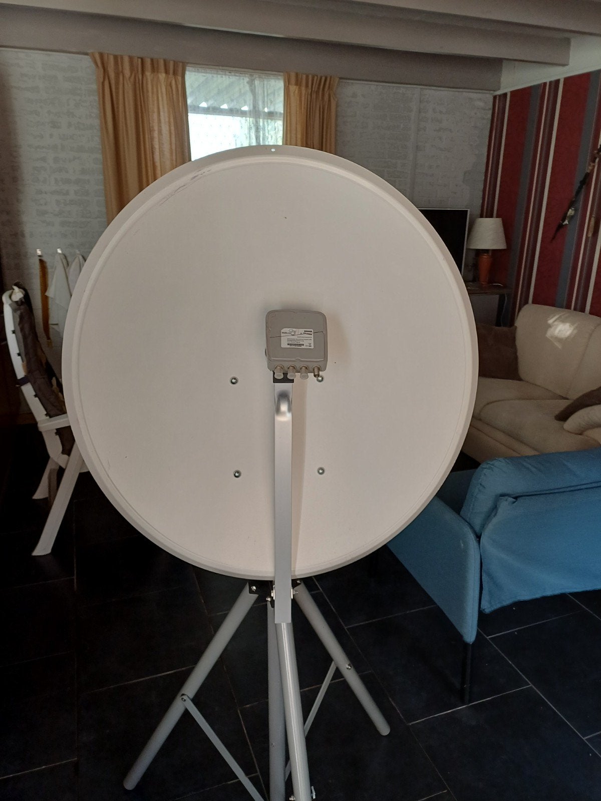 Schotelantenne voor camping, 60 cm, Ophalen, Zo goed als nieuw, (Schotel)antenne, Overige merken