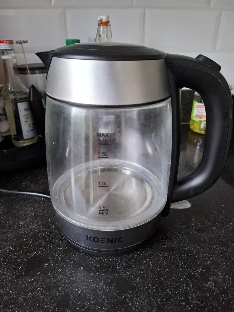 Koenic waterkoker van glas, Ophalen