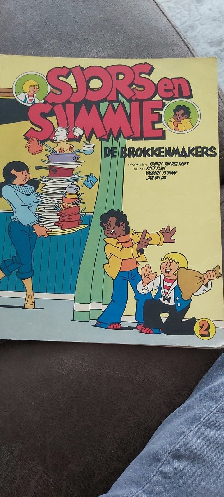 Sjors en Sjimmie - De Brokkenmakers (deel 2), Boeken, Eén stripboek, Ophalen, Zo goed als nieuw, Robert van der Kroft, Patty Klein, Wilbert Plunaar, Jan van Die