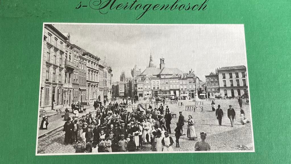 Den Bosch in oude ansichtkaarten Deel 2, Boeken, Ophalen of Verzenden, Zo goed als nieuw