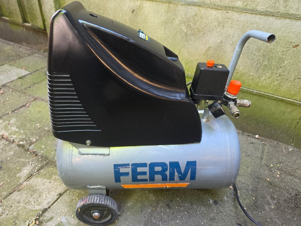 Te koop aangeboden Ferm Compressor 24 l, Ophalen, Gebruikt