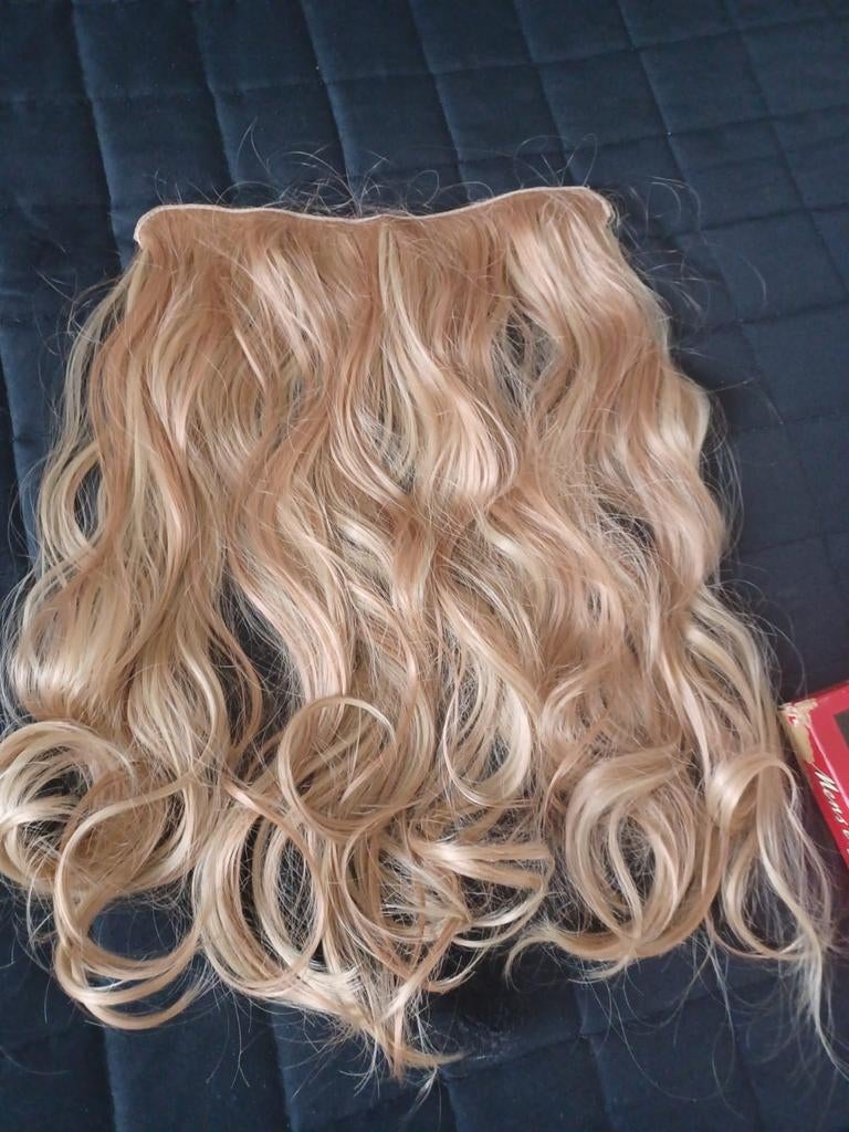 Blonde krullende haar Extensions Balmain, Ophalen of Verzenden, Nieuw, Pruik of Haarverlenging