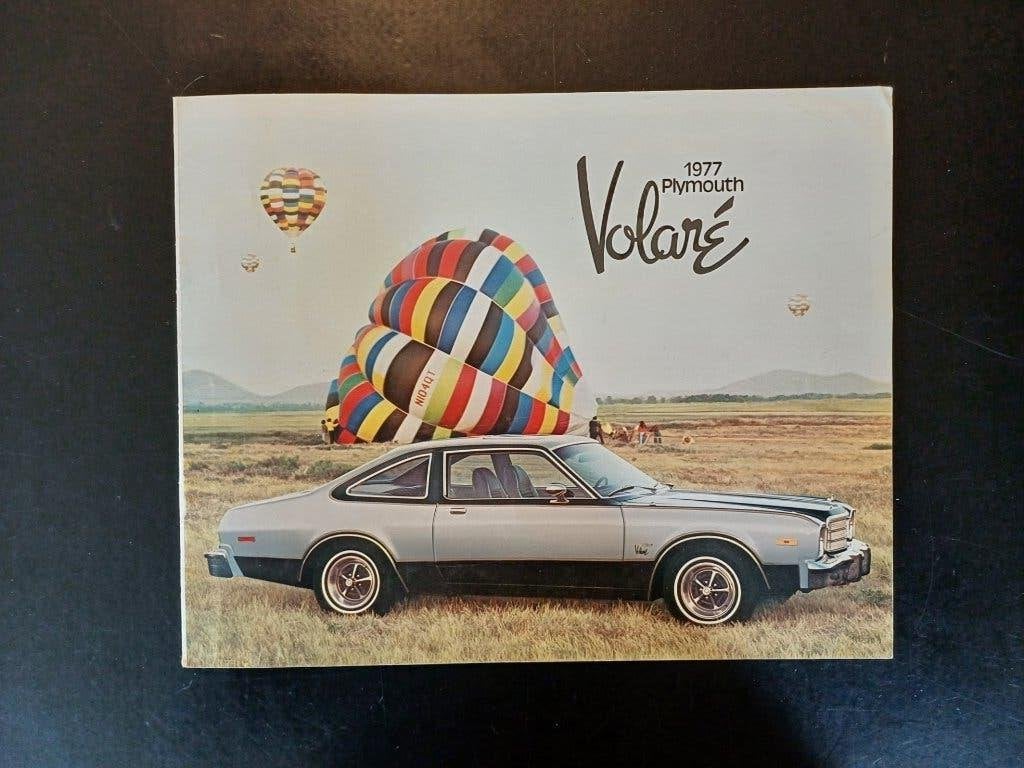 PLYMOUTH Volaré 1977 brochure folder USA MOPAR, Verzenden, Zo goed als nieuw, Overige merken