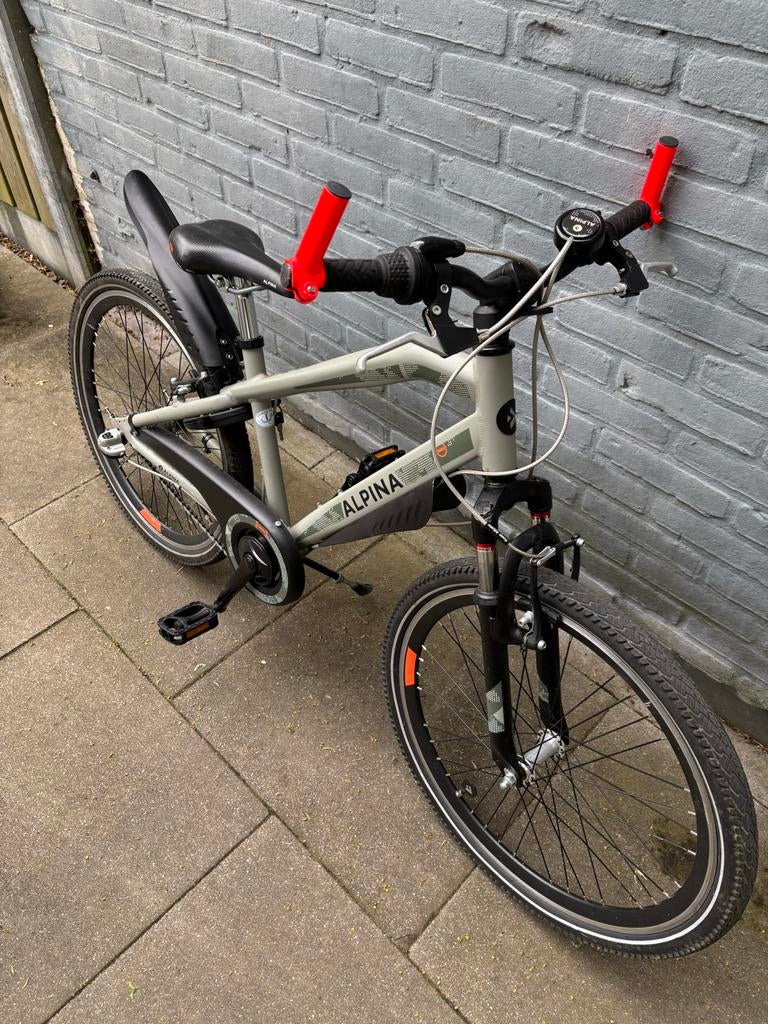 Alpina kinderfiets 24 inch - Zo goed als nieuw, Fietsen en Brommers, Ophalen, Zo goed als nieuw, Terugtraprem, 16 tot 20 inch