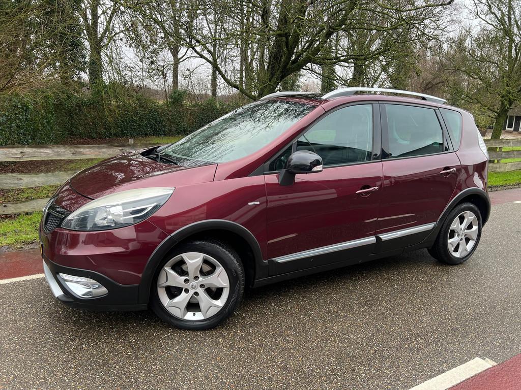 Renault Scénic Xmod 1.2 TCe Bose Navi Pano Trekhaak, Voorwielaandrijving, Euro 5, Gebruikt, Zwart
