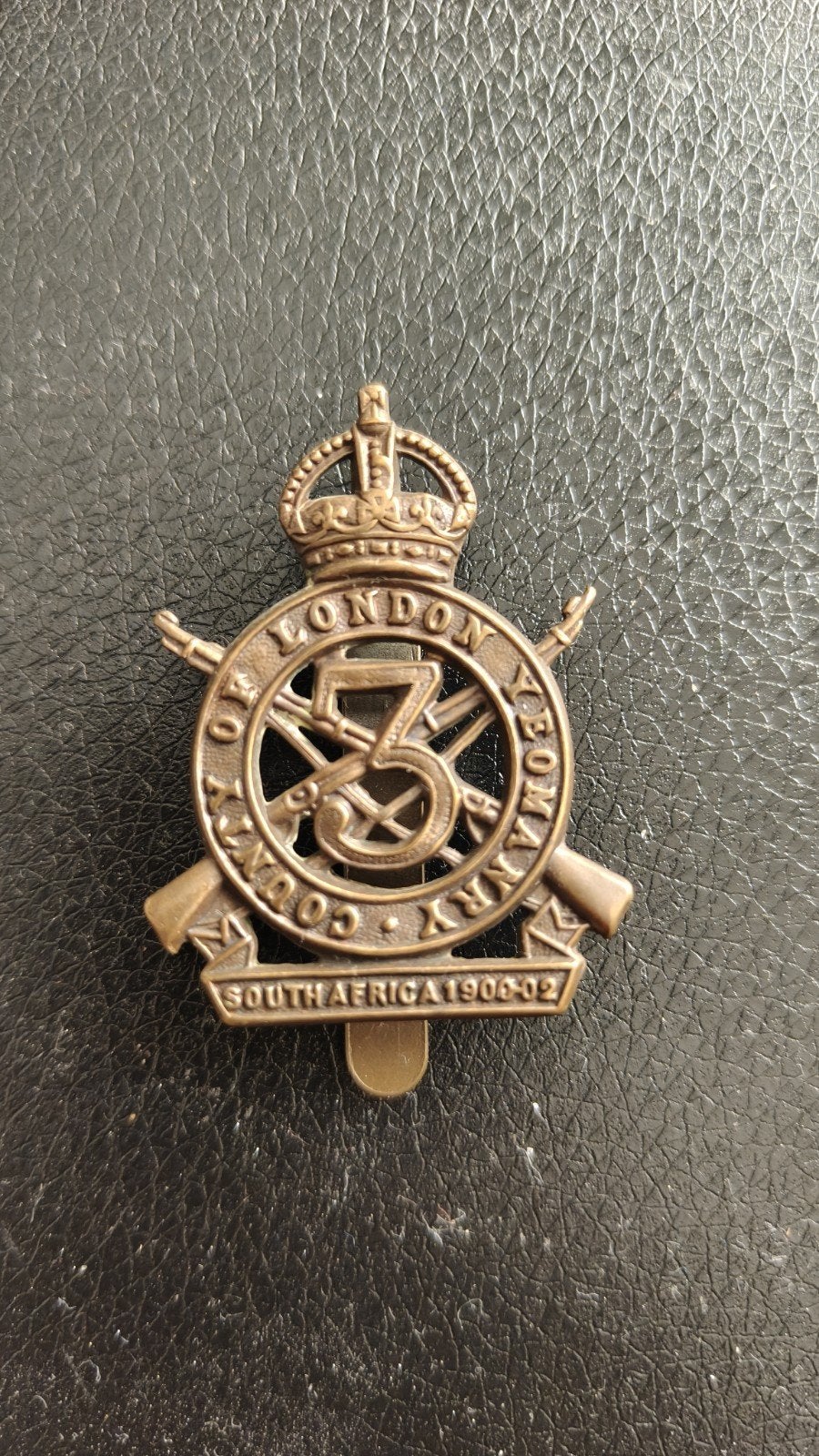 Originele WW1 capbadge The County of London Yeomanry ., Ophalen of Verzenden, Landmacht, Engeland, Embleem of Badge