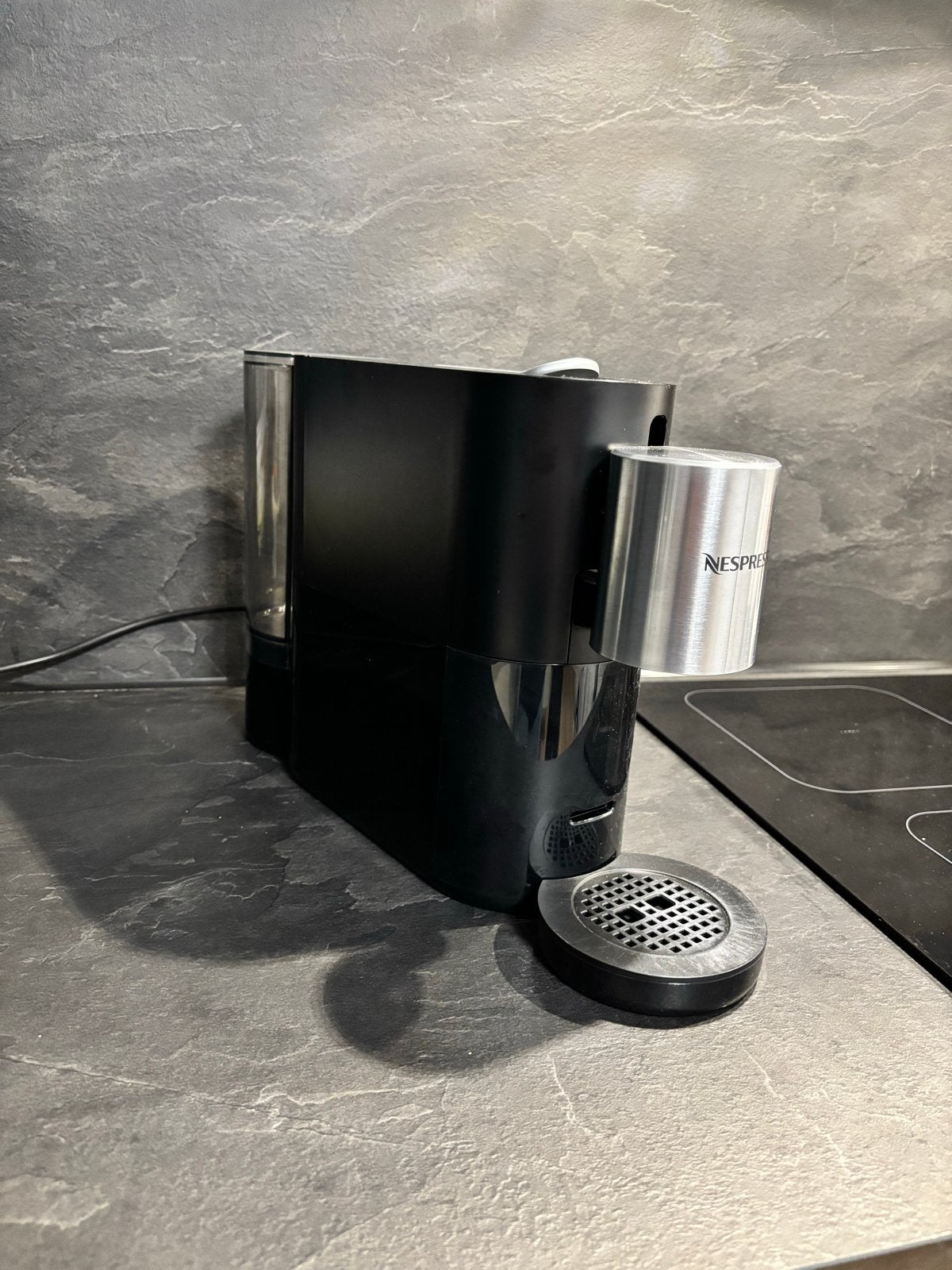 Nespresso Krups Koffiezetapparaat - Zwart, Witgoed en Apparatuur, Gebruikt, Espresso apparaat, Ophalen of Verzenden, 2 tot 4 kopjes