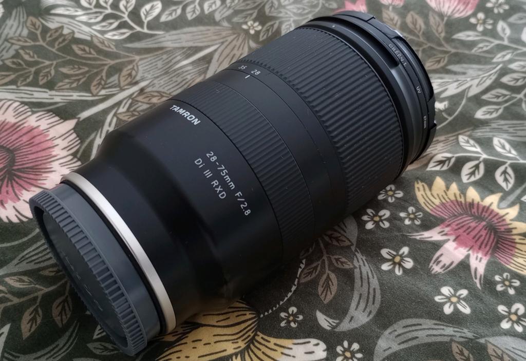 Tamron 28-75mm f/2.8 Di III RXD voor Sony (E-mount), Ophalen of Verzenden, Zo goed als nieuw, Standaardlens