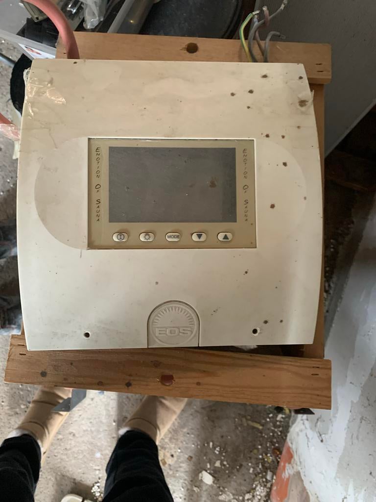 Finse Sauna 4-6 personen met kachel en bedieningspaneel, Sport en Fitness, Sauna, Ophalen, Gebruikt, Fins of Traditioneel, Complete sauna